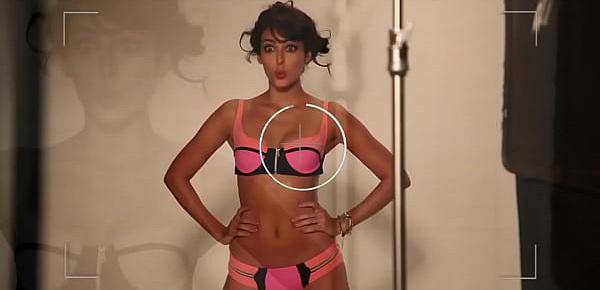  Mandana Karimi Hot Bikini photoshoot-- kyaa kool hain hum 3